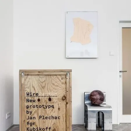 Apartment Fresh Designed With Balcony *